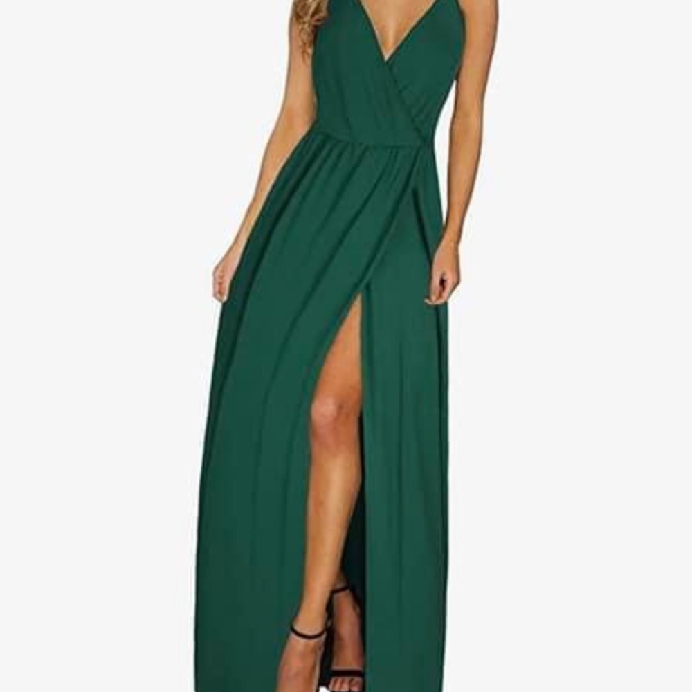 Brand New! women dress opened once never worn. Size (L) original price was 37.99